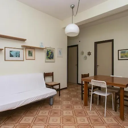 M072 - Marcelli, Trilocale In Con Piscina * Marcelli