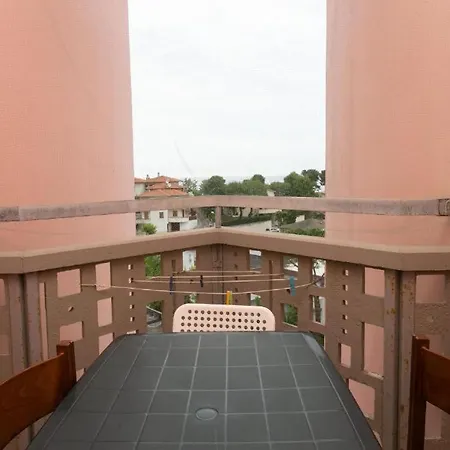 M072 - Marcelli, Trilocale In Con Piscina